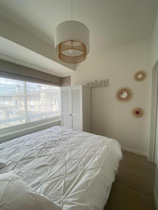 1 Chambre Avec Parking Au Coeur De Bruxelles 2D Luaran gambar